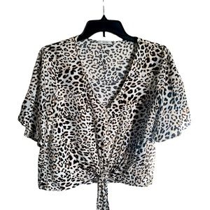 Leopard print top